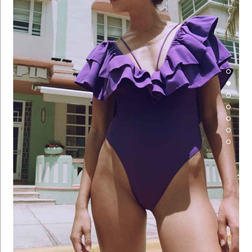 NWT ZARA one piece swimsuit/bodysuit size M